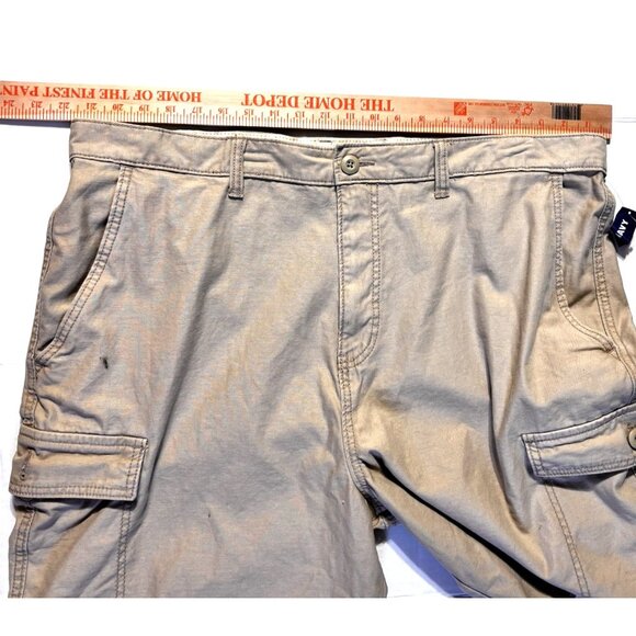 Old Navy Men's Cargo Shorts Beige XXL Classic Length 43" Waist - Picture 5 of 9